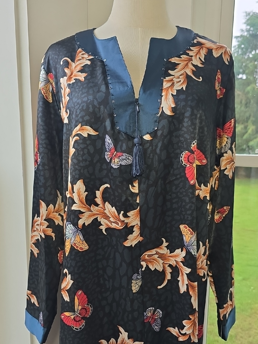 NWT Morgan Taylor Intimates butterfly and floral lounger dress / nightgown Sz L